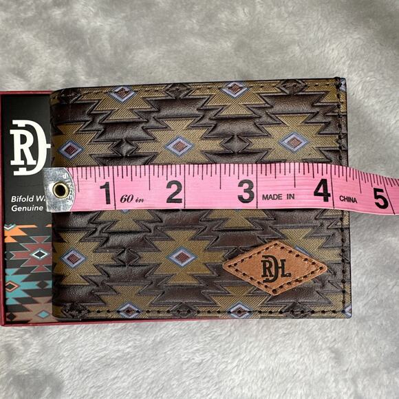 Red Dirt Hat Co Bifold Wallet Genuine Leather Southwest Aztec Embossed Design - Picture 7 of 10